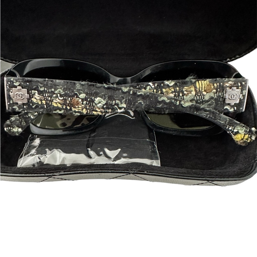 Chanel Women's Black Butterfly Sunglasses with Chanel Logo, EUC - Picture 2 of 4